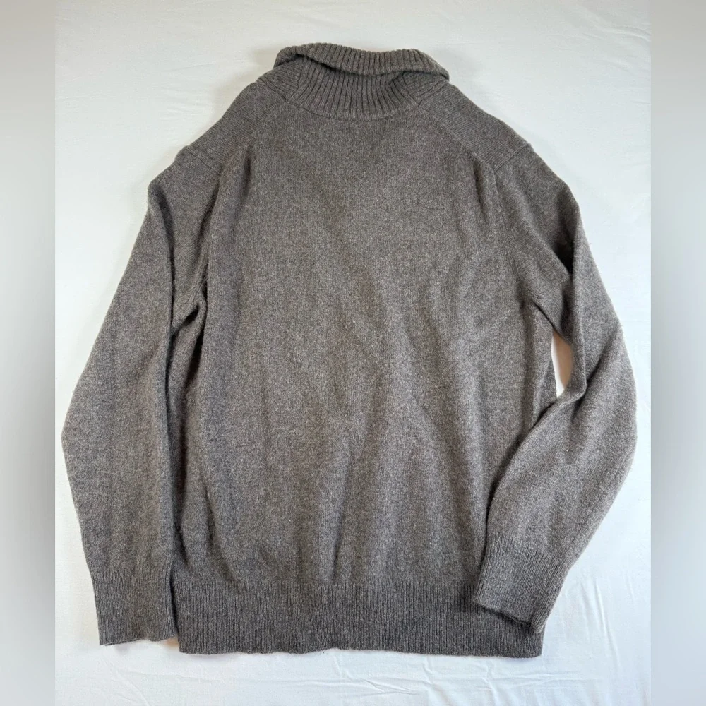 J.‎ Crew Men's brown Turtleneck Sweater